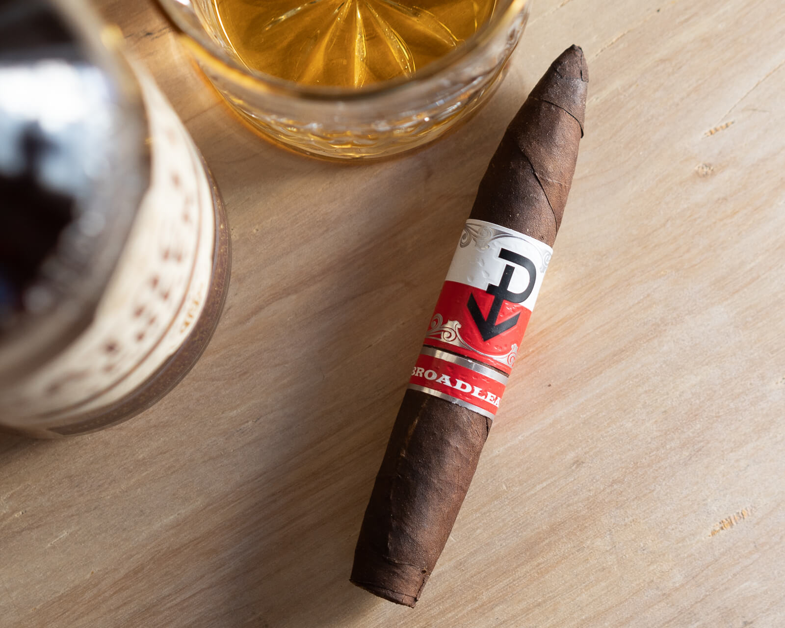 Powstanie Broadleaf Perfecto Review 5